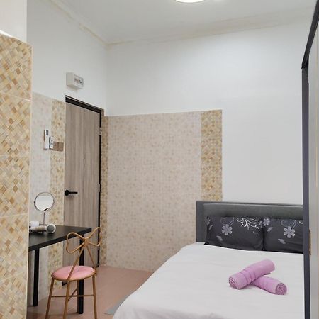 Queen Room Bukit Mertajam Alma Impian Exterior photo